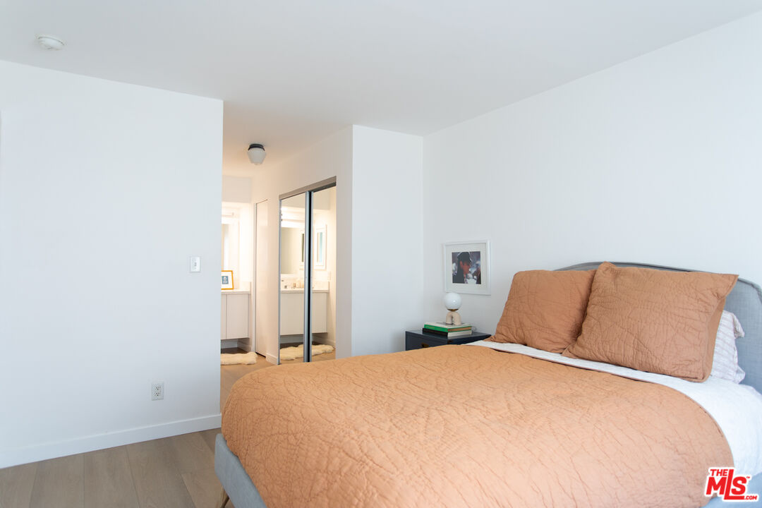 1222 N Olive Dr Unit: 101