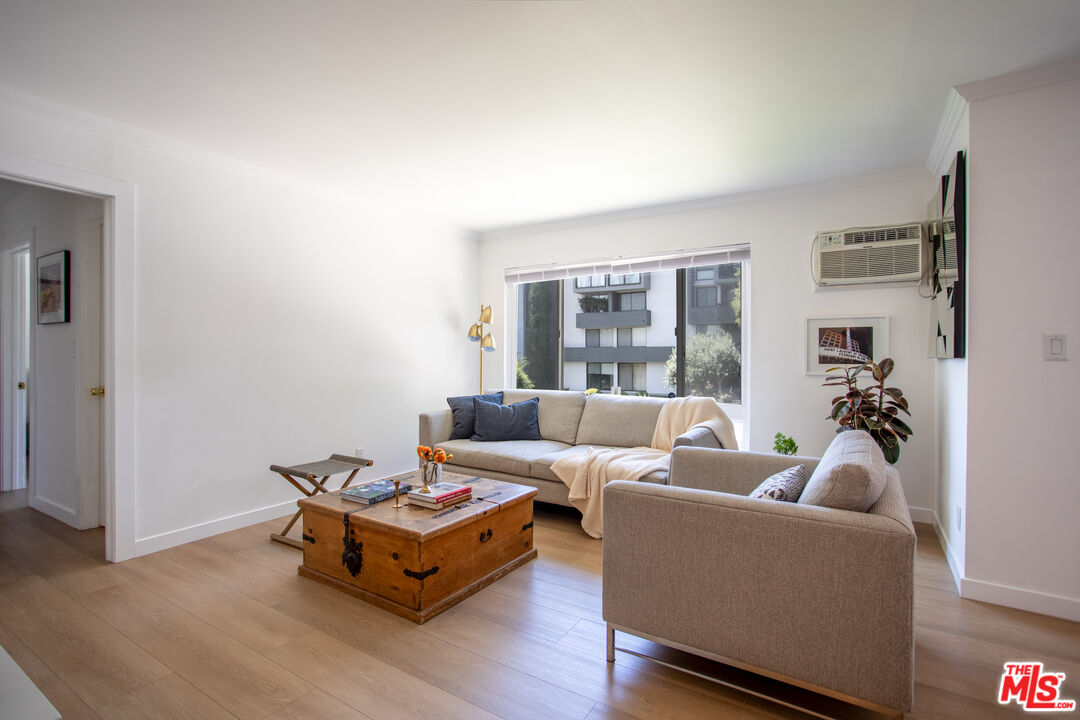 1222 N Olive Dr Unit: 101