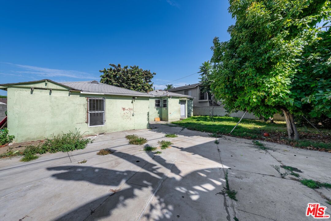 11316 Louise Ave