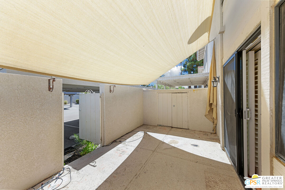 2010 Lawrence Crossley Rd Unit: 6