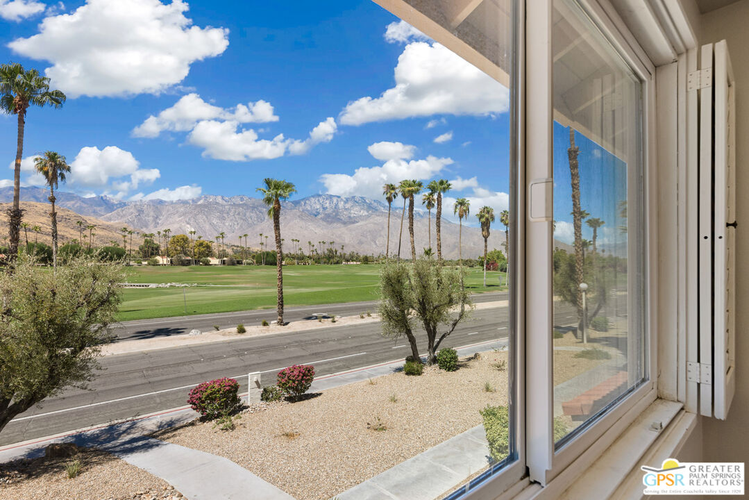 2010 Lawrence Crossley Rd Unit: 6