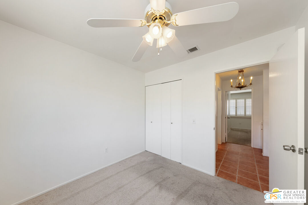 2010 Lawrence Crossley Rd Unit: 6