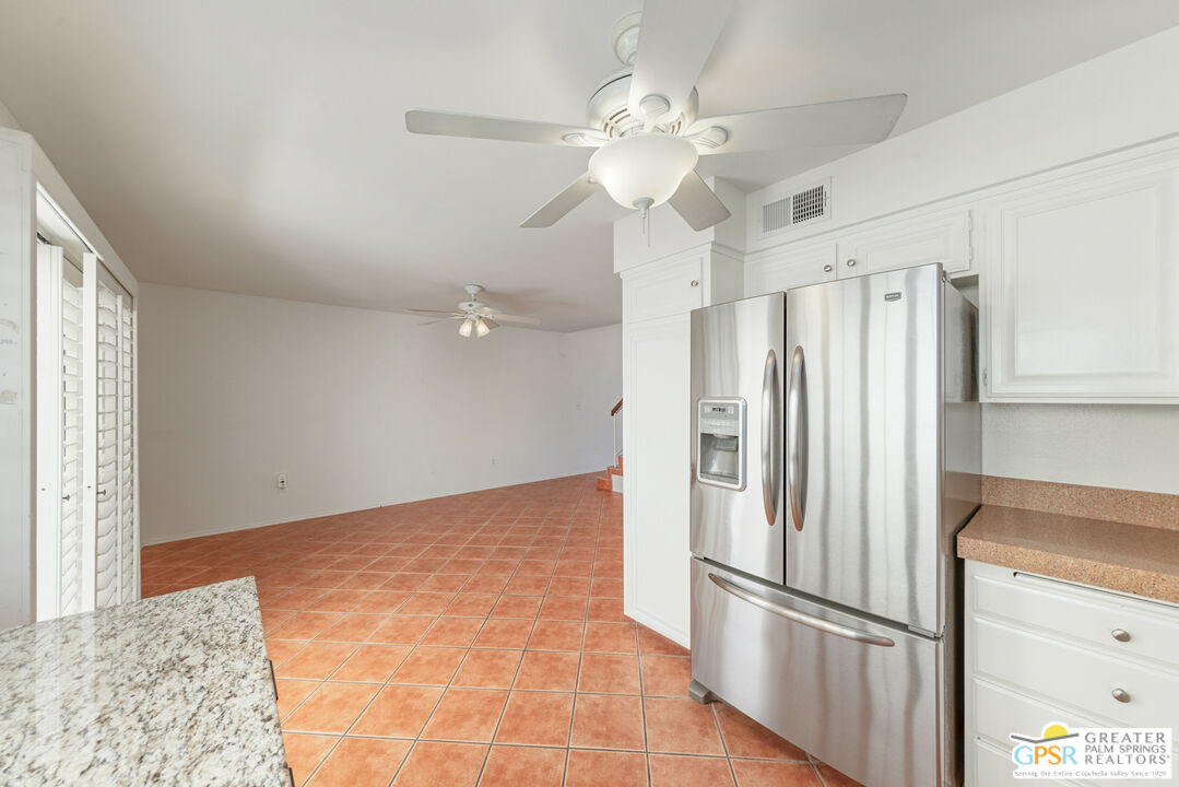 2010 Lawrence Crossley Rd Unit: 6