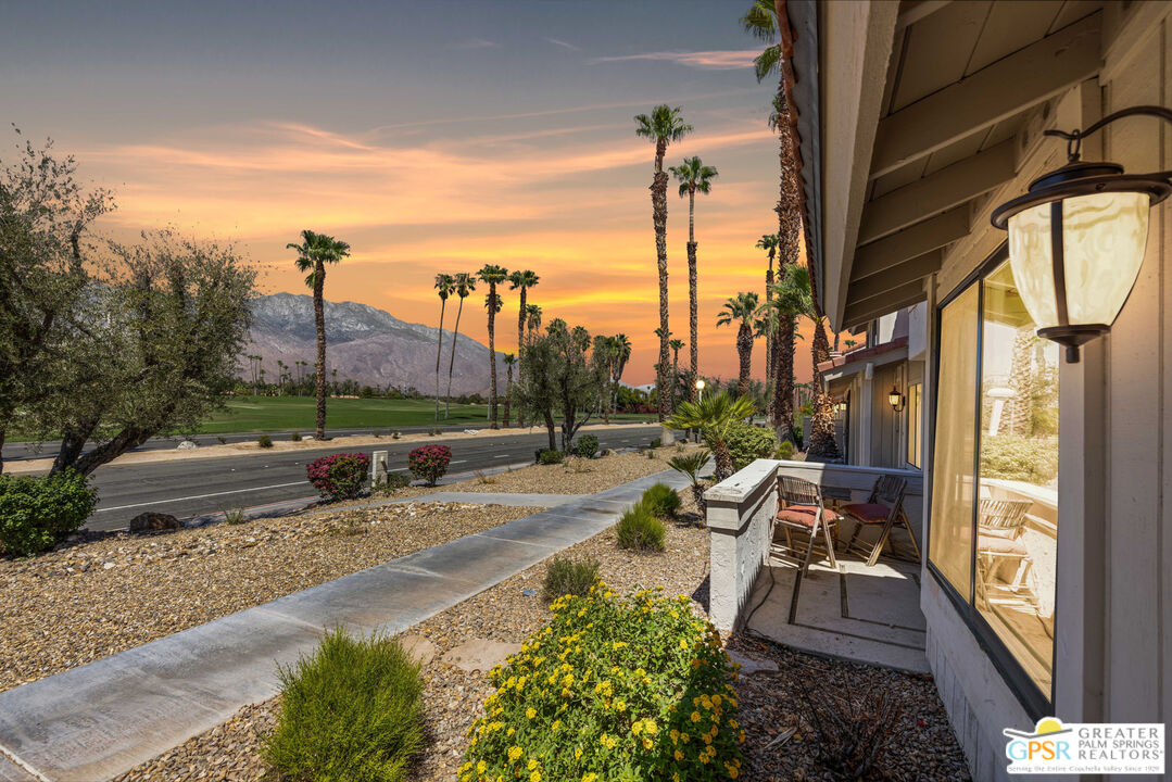 2010 Lawrence Crossley Rd Unit: 6