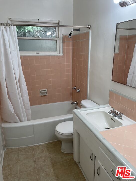 12736 Venice Blvd Unit: 5