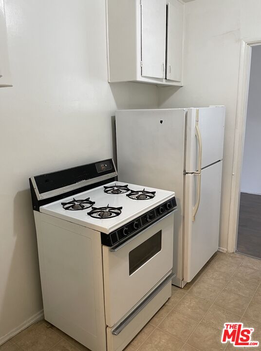 12736 Venice Blvd Unit: 5