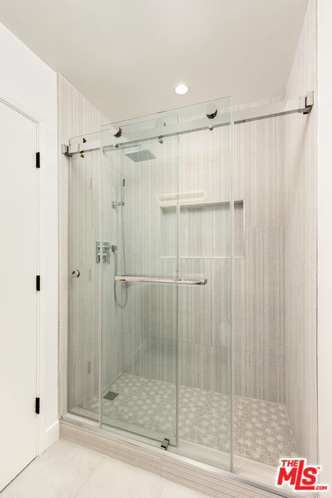 120 S Canon Dr Unit: 2