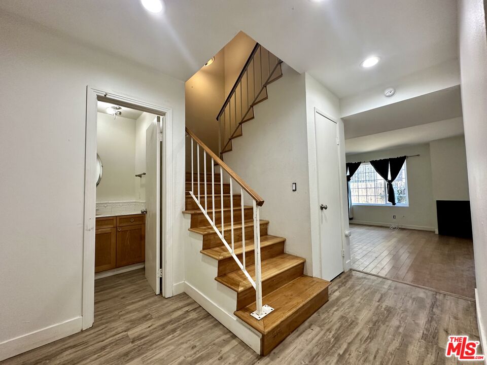 9025 Willis Ave Unit: 118