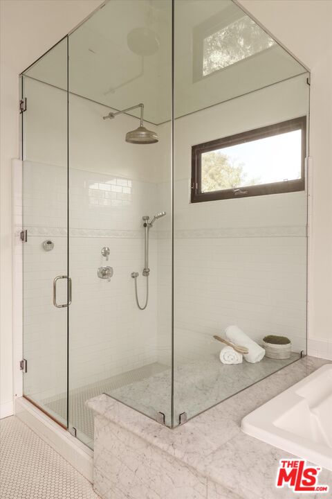 1042 Berkeley Dr