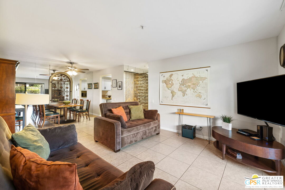 605 E Amado Rd Unit: 618
