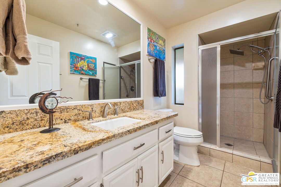 605 E Amado Rd Unit: 618