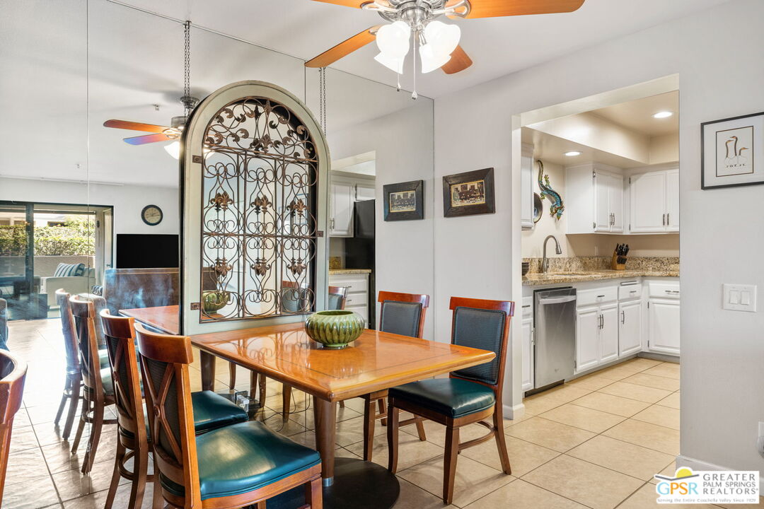 605 E Amado Rd Unit: 618