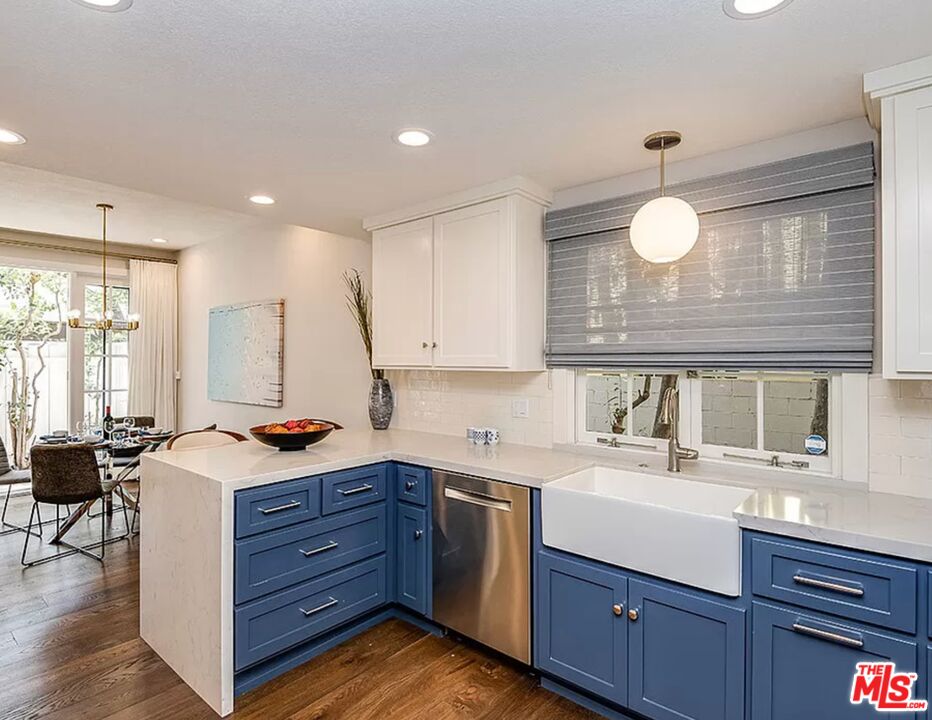 133 S Oakhurst Dr Unit: 102