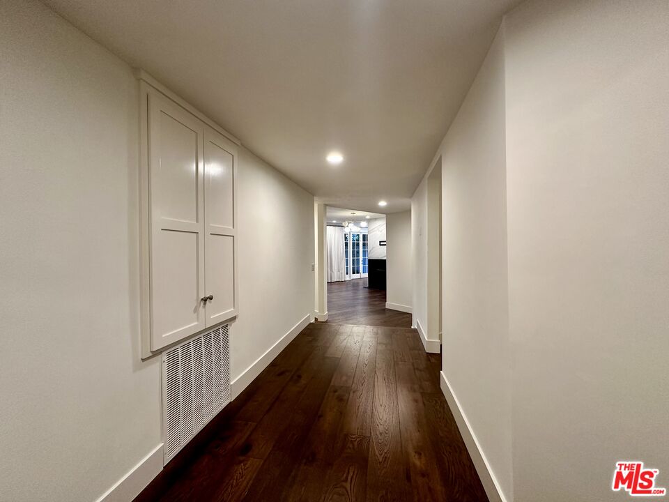 133 S Oakhurst Dr Unit: 102