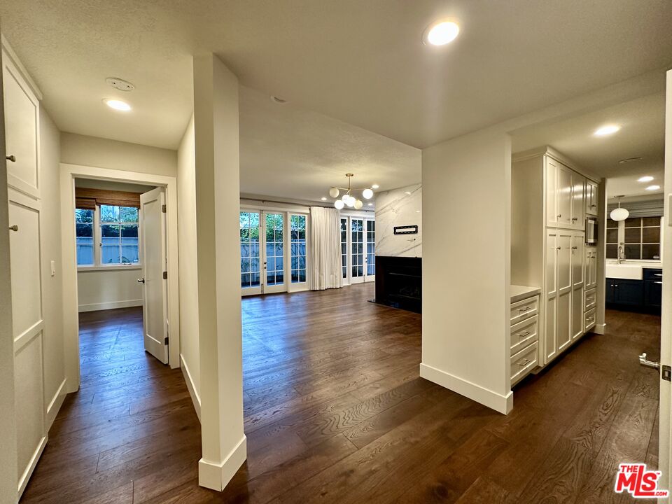 133 S Oakhurst Dr Unit: 102