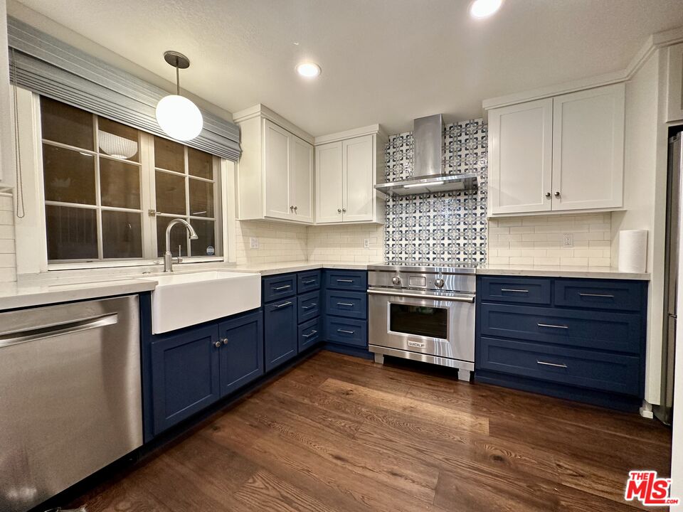 133 S Oakhurst Dr Unit: 102