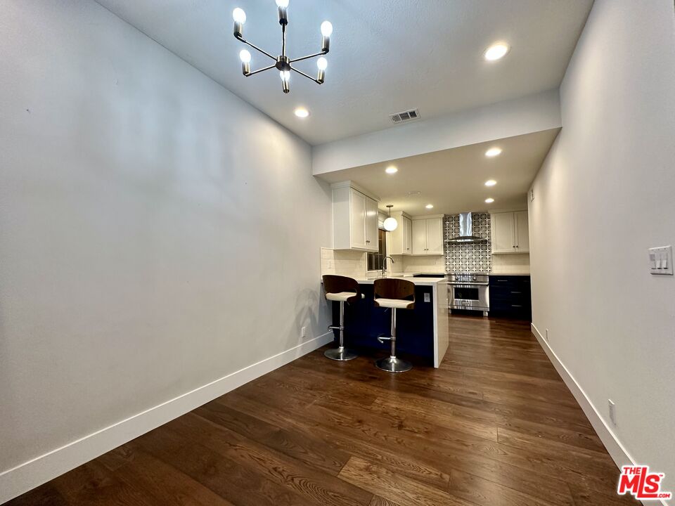 133 S Oakhurst Dr Unit: 102