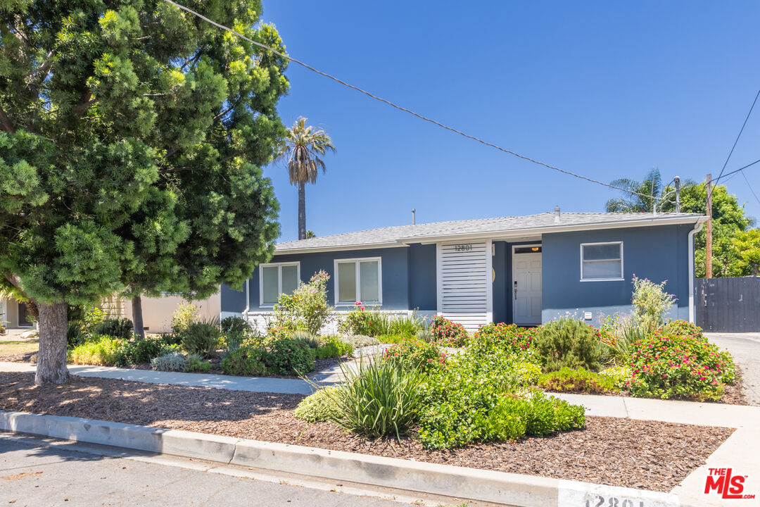 12801 La Maida Street