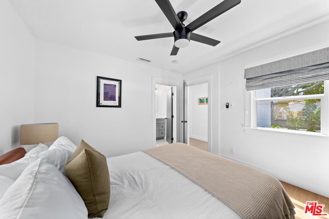 4047 Camero Ave Unit: 1