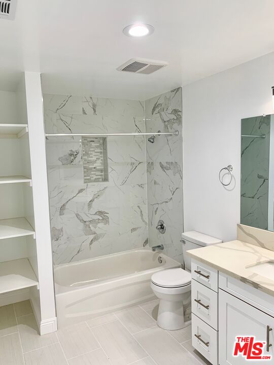 11753 Iowa Ave Unit: 302