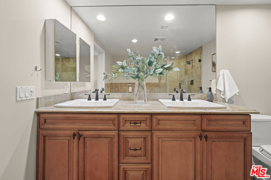 1845 Federal Ave Unit: 205