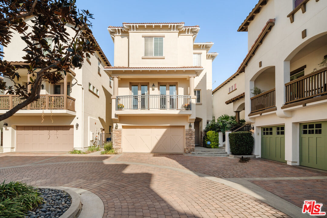 5858 Kiyot Way