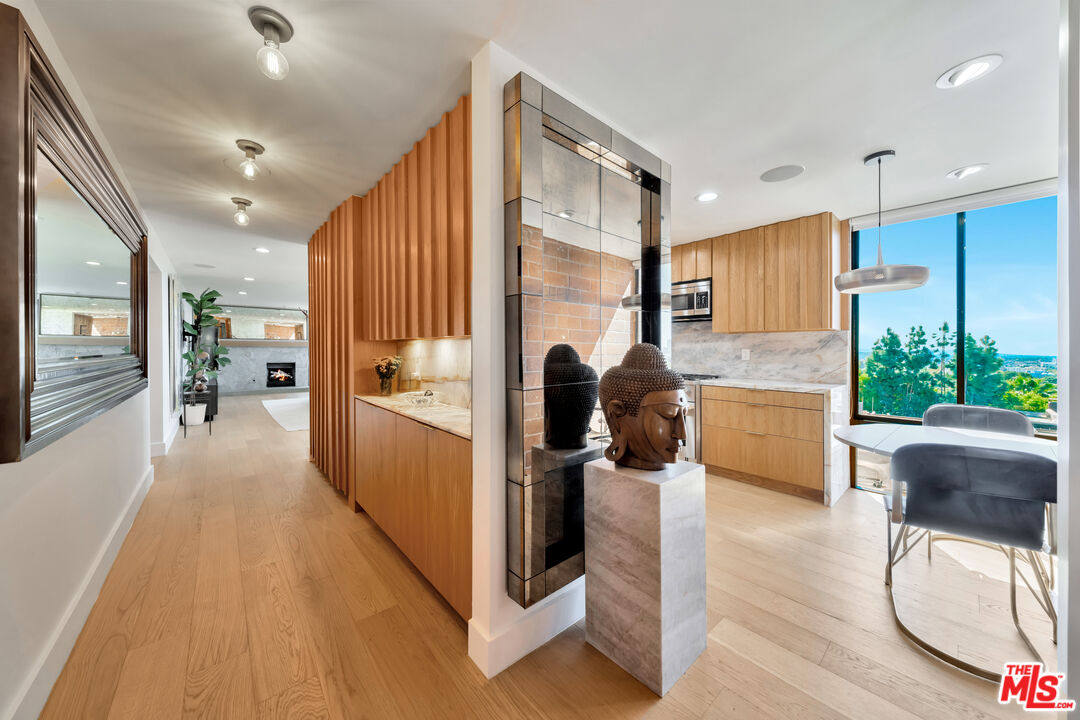 1033 Carol Dr Unit: 304