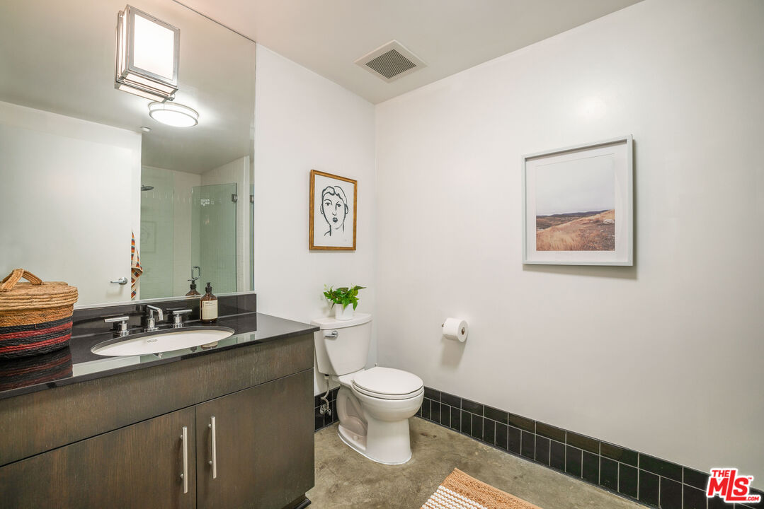 4111 W Sunset Blvd Unit: 343