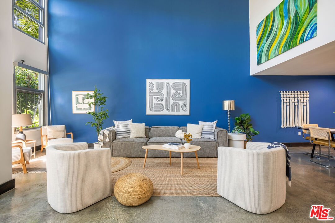 4111 W Sunset Blvd Unit: 343