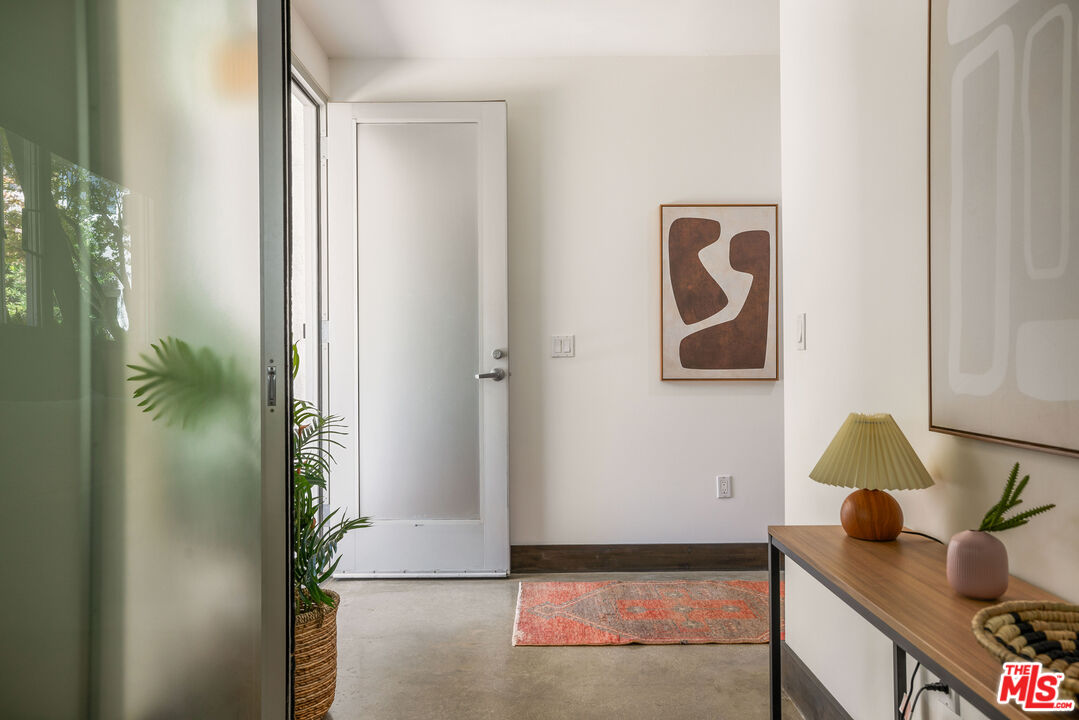 4111 W Sunset Blvd Unit: 343