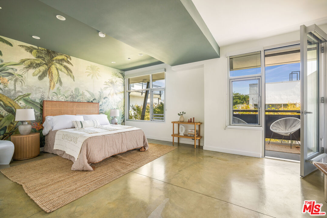 4111 W Sunset Blvd Unit: 343