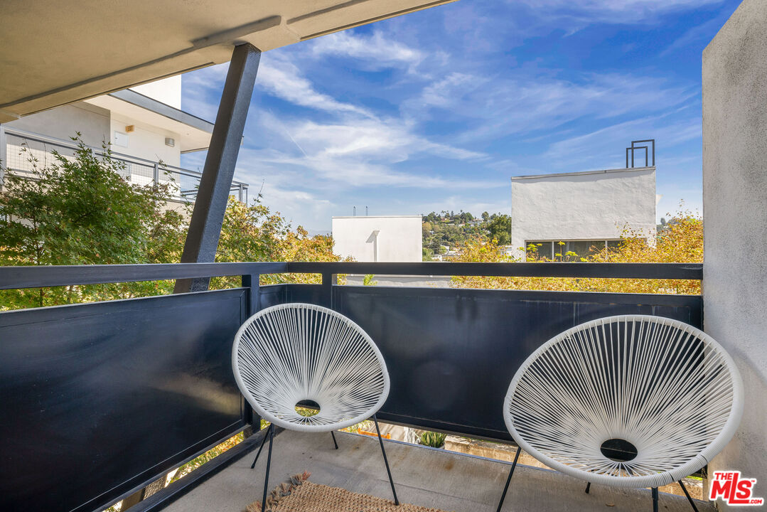 4111 W Sunset Blvd Unit: 343