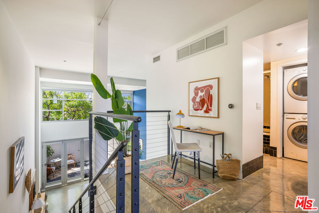 4111 W Sunset Blvd Unit: 343