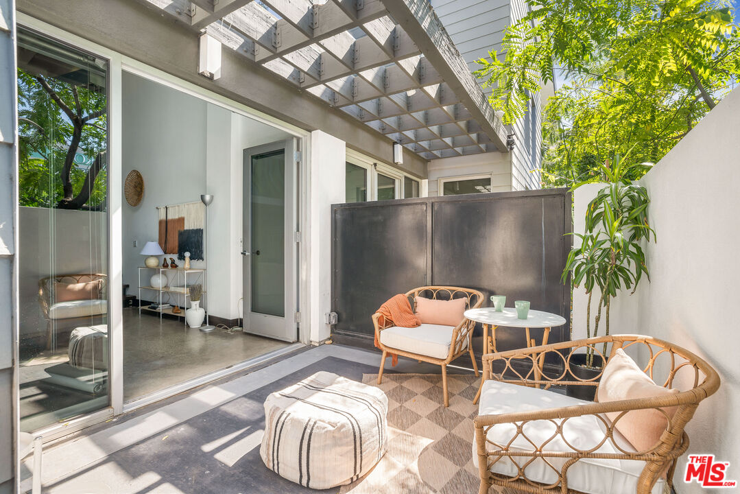 4111 W Sunset Blvd Unit: 343