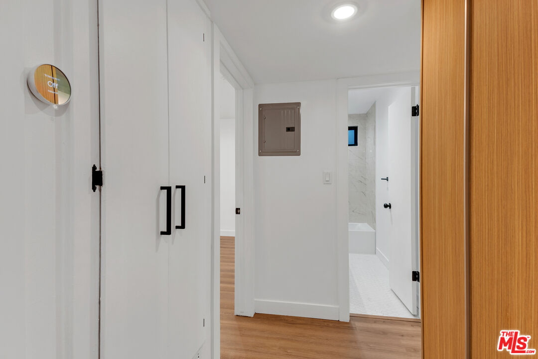 950 Havenhurst Dr Unit: Unit 6