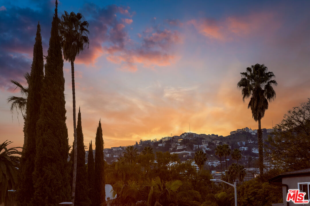 950 Havenhurst Dr Unit: Unit 6