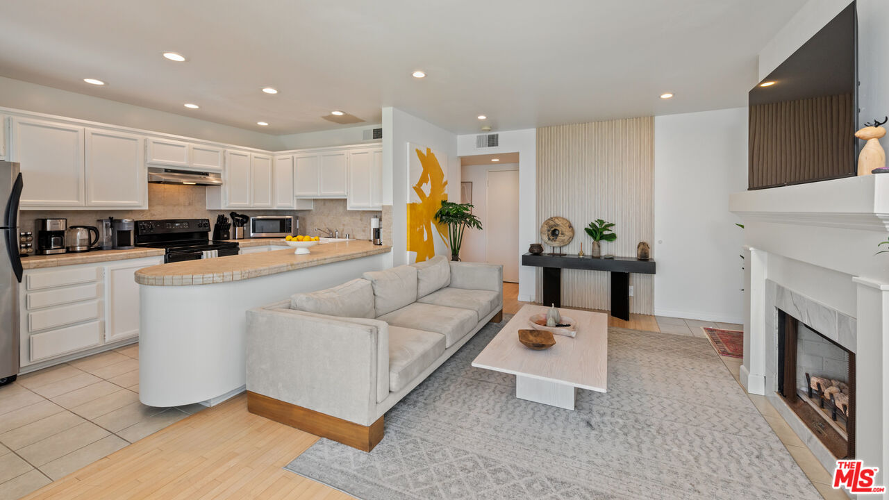 19742 Pacific Coast Hwy