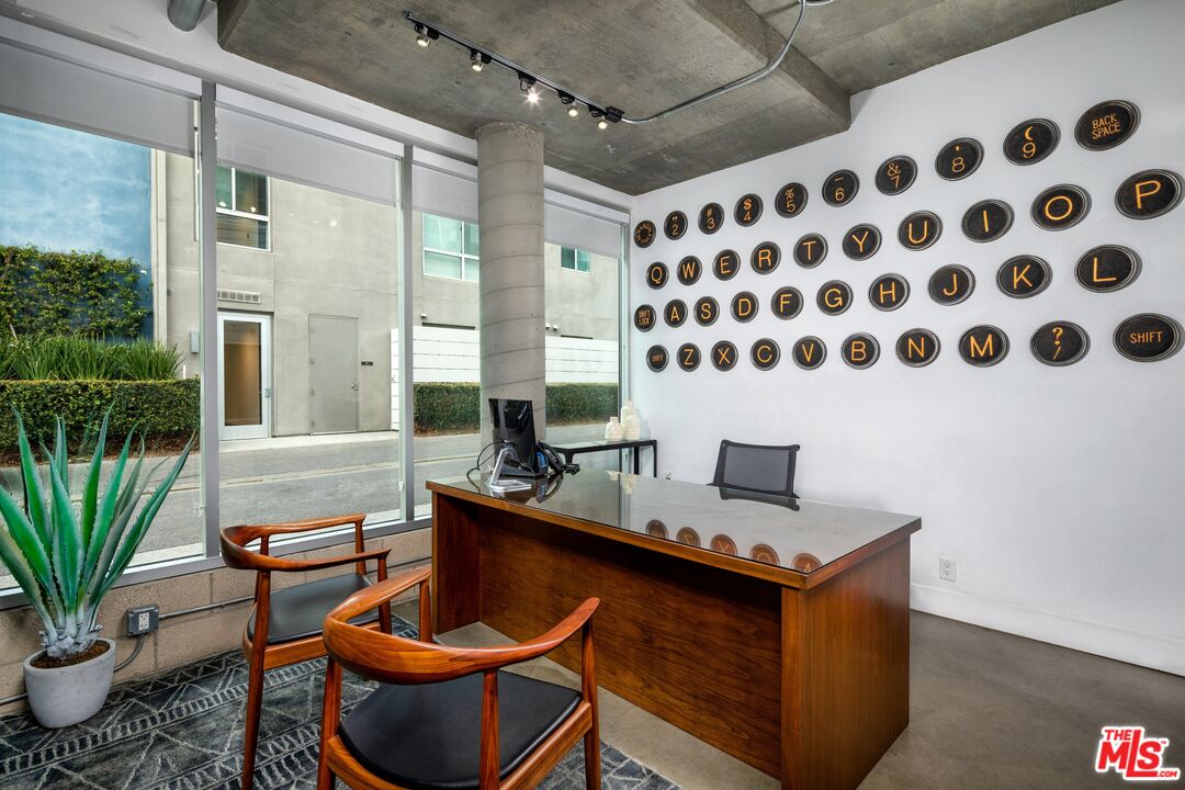 710 N El Centro Ave Unit: 130