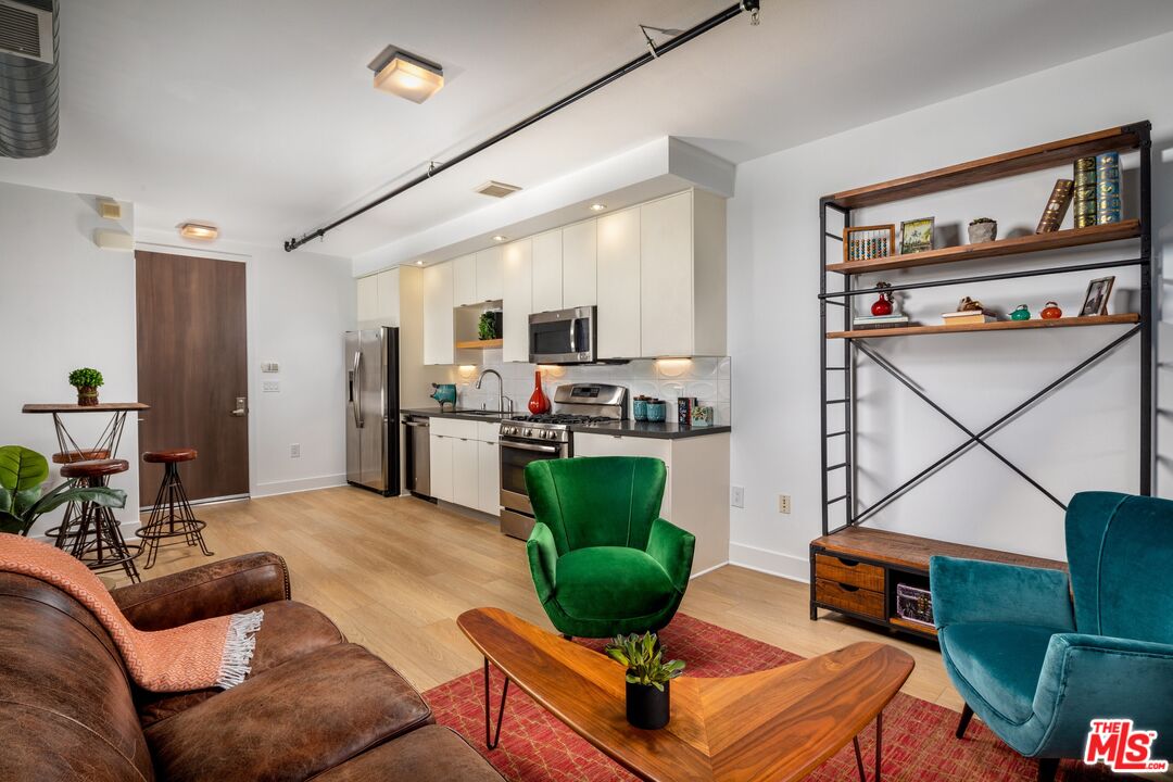 710 N El Centro Ave Unit: 130