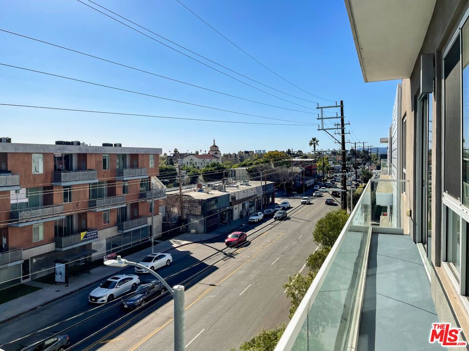 710 N El Centro Ave Unit: 130