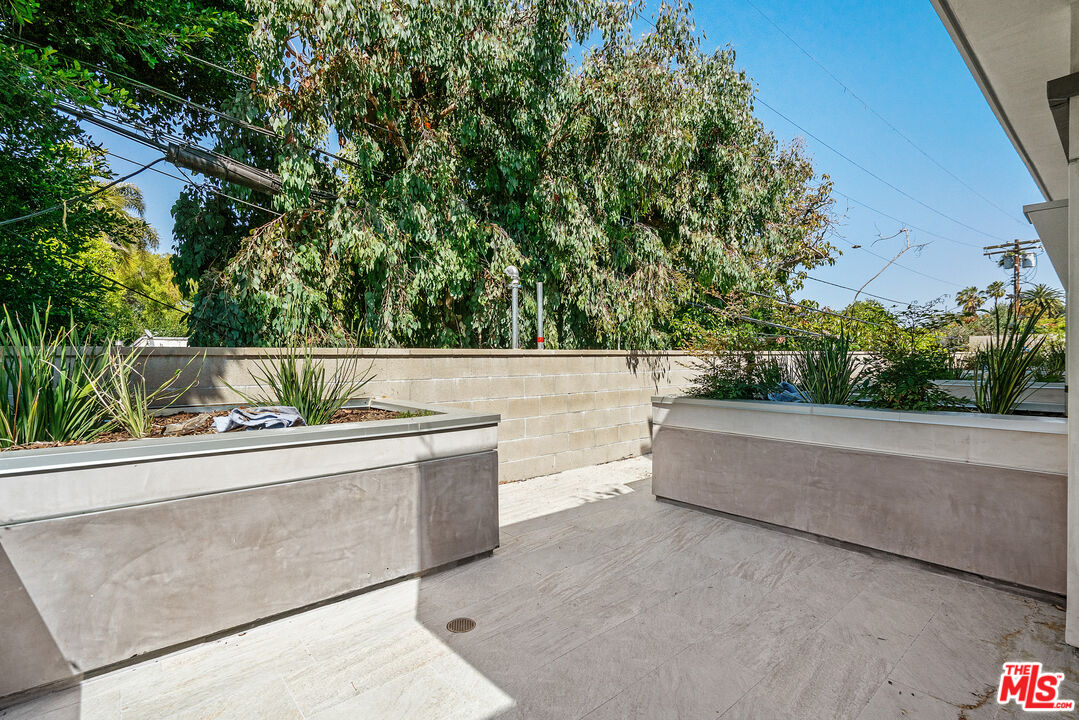 2336 Westwood Blvd Unit: 206