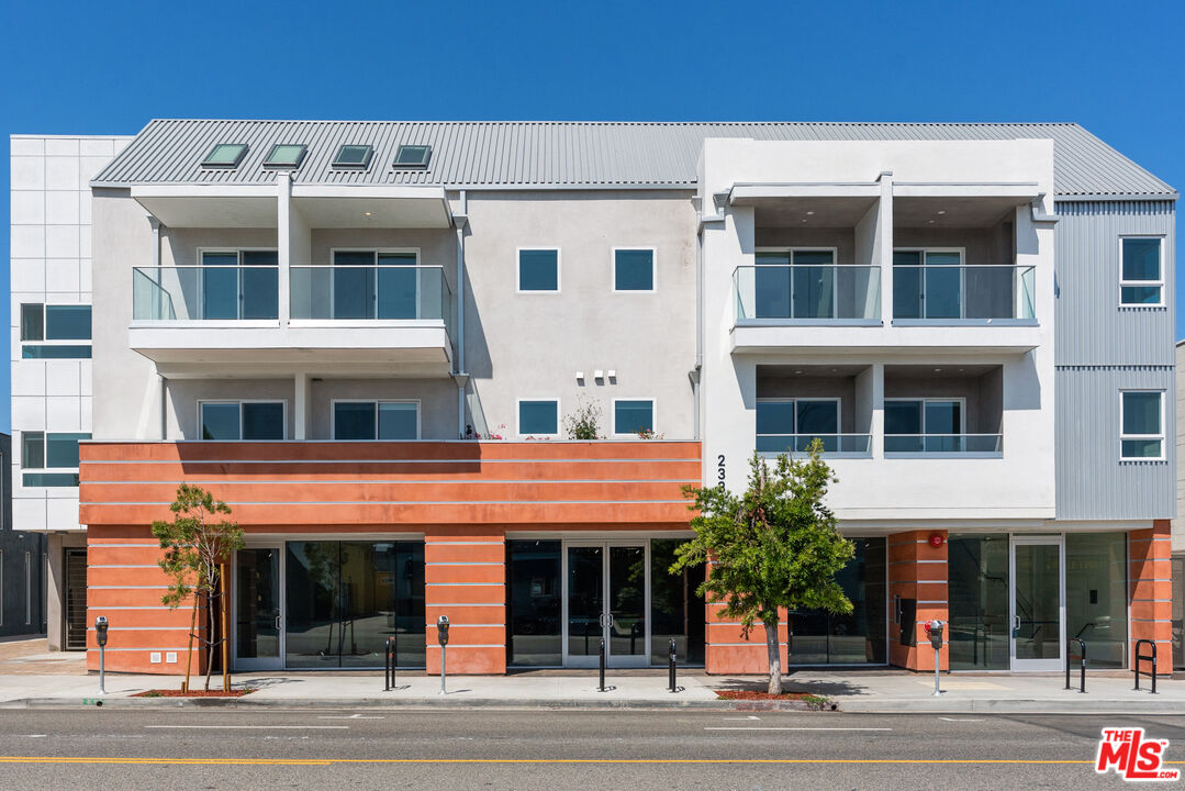 2336 Westwood Blvd Unit: 206