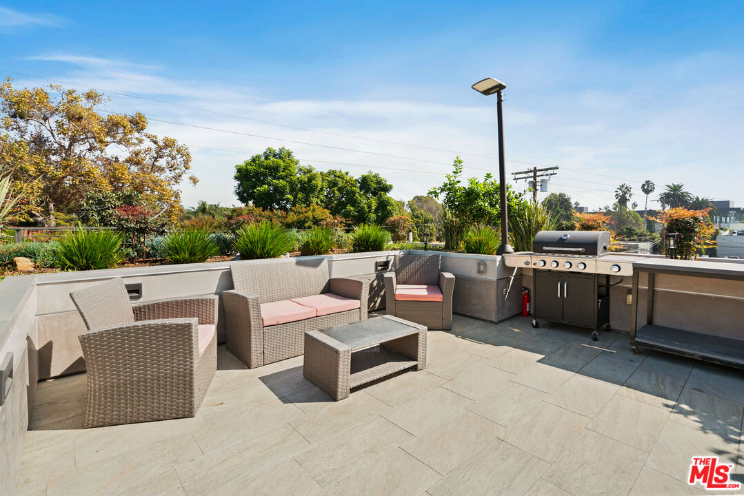 2336 Westwood Blvd Unit: 206