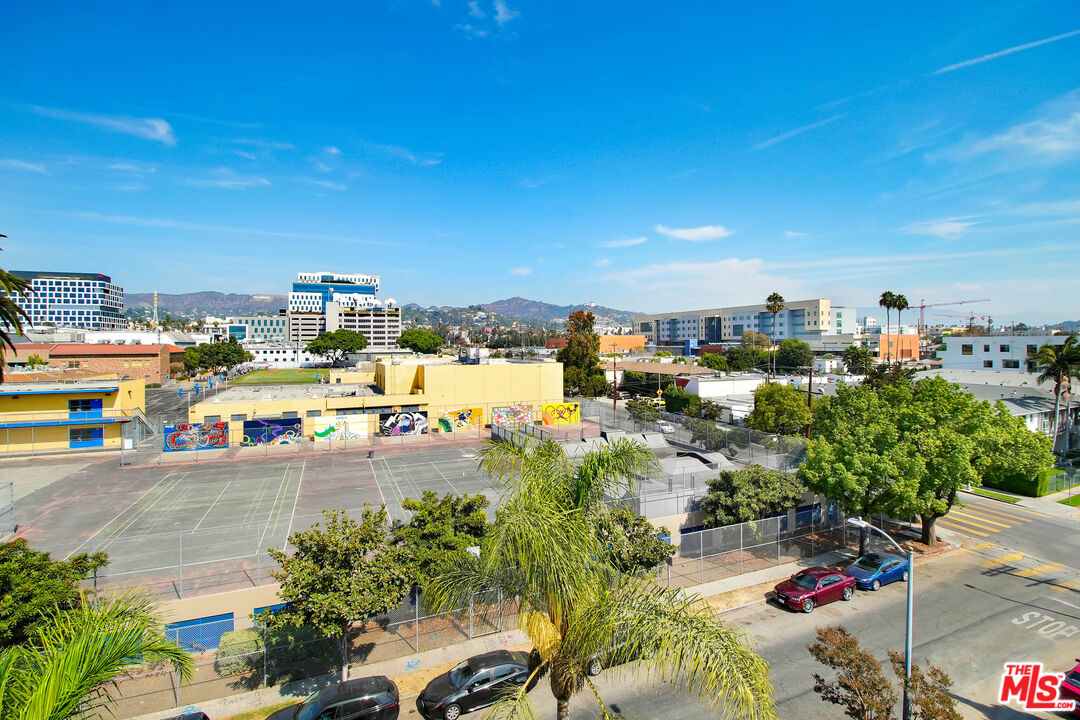 5814 La Mirada Ave Unit: 403