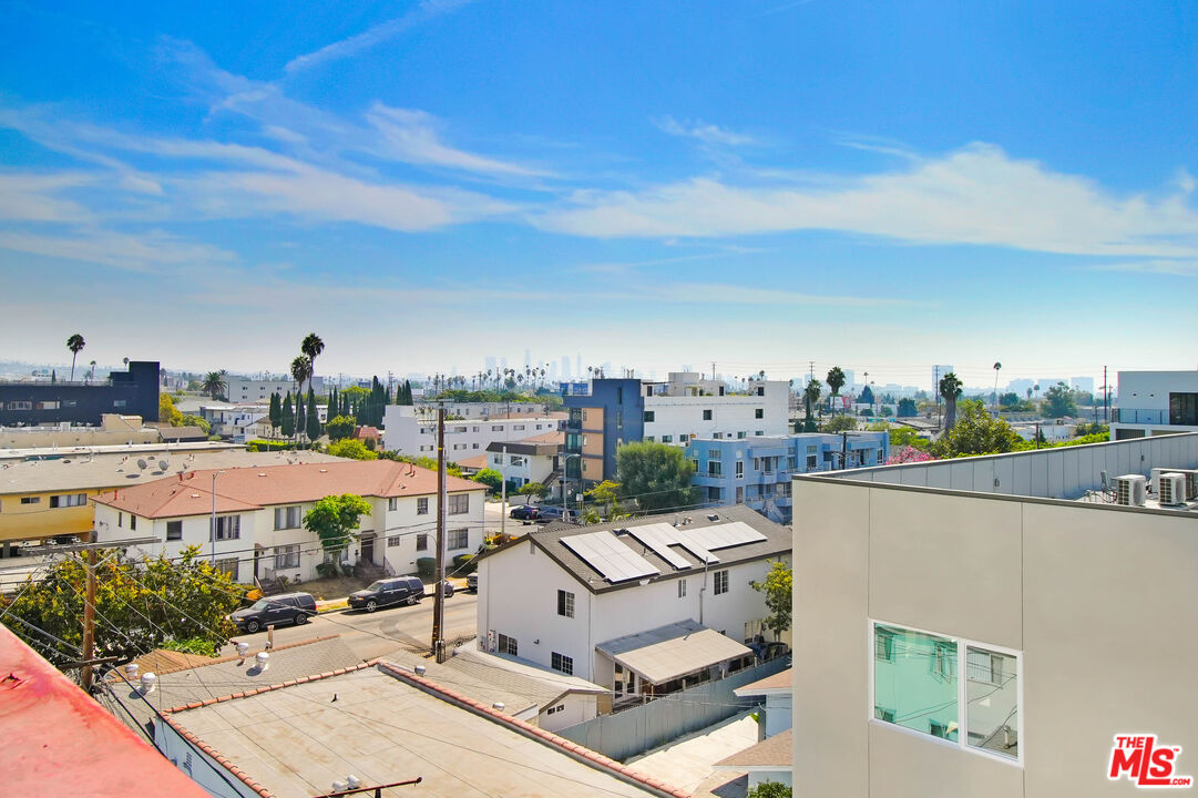 5814 La Mirada Ave Unit: 403