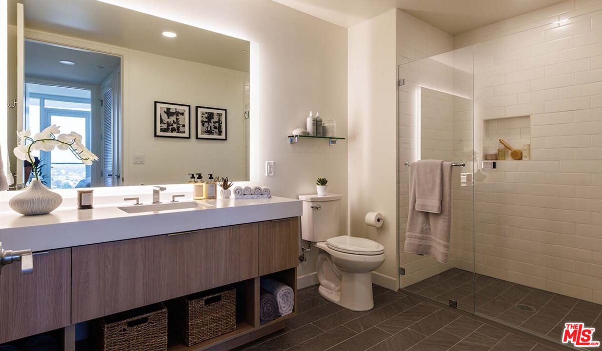 11750 SW Wilshire Blvd Unit: 2111