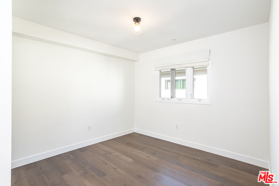 612 Lincoln Blvd Unit: 2