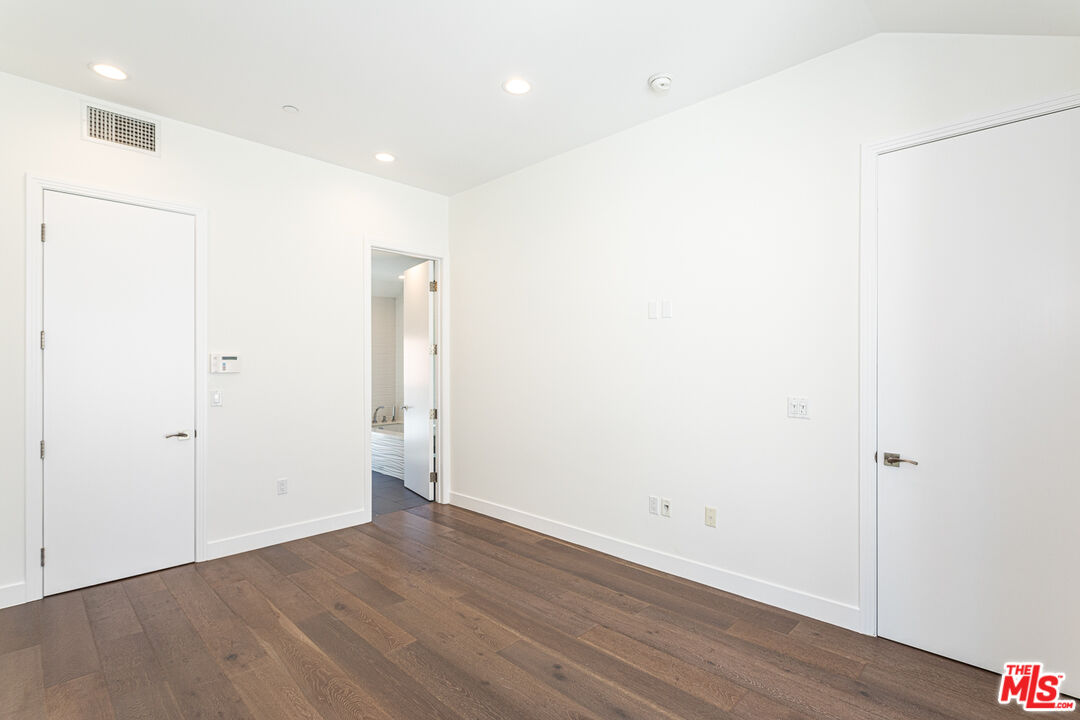 612 Lincoln Blvd Unit: 2