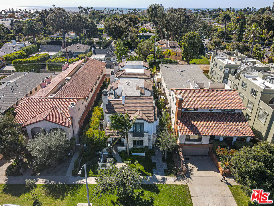 612 Lincoln Blvd Unit: 2