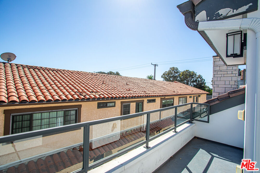 612 Lincoln Blvd Unit: 2